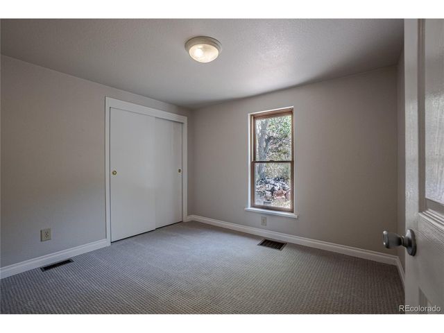 952 Steamboat Valley Rd, Lyons, CO 80540