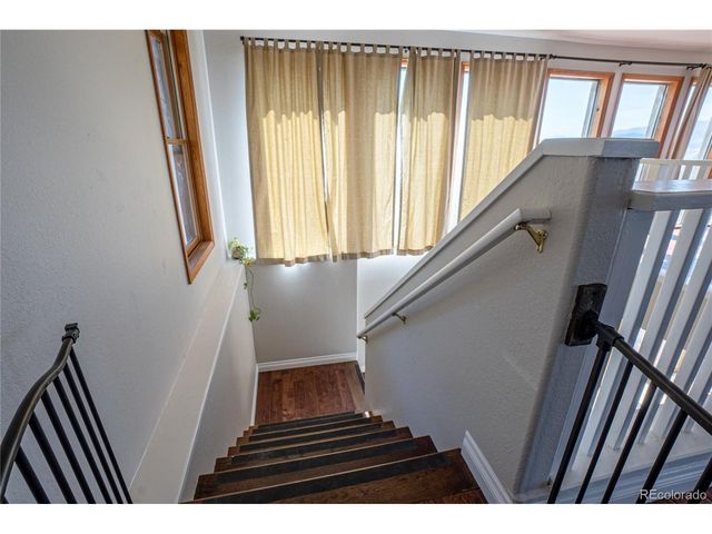 952 Steamboat Valley Rd, Lyons, CO 80540