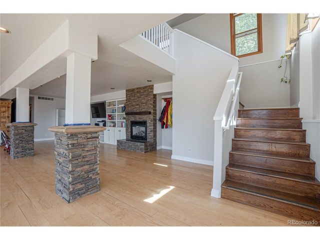 952 Steamboat Valley Rd, Lyons, CO 80540
