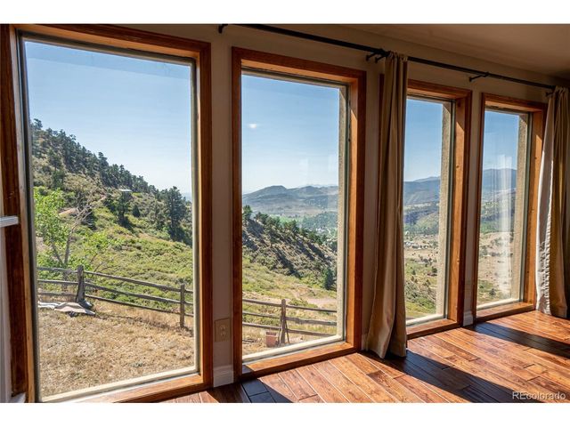 952 Steamboat Valley Rd, Lyons, CO 80540