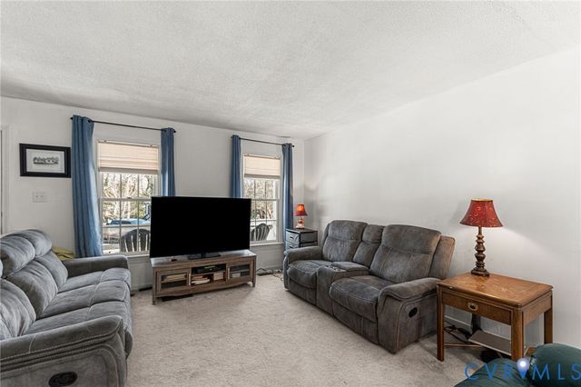 6201 Pointer Ter, North Chesterfield, VA 23237