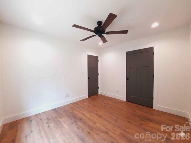 12 Overbrook Place, Asheville, NC 28805