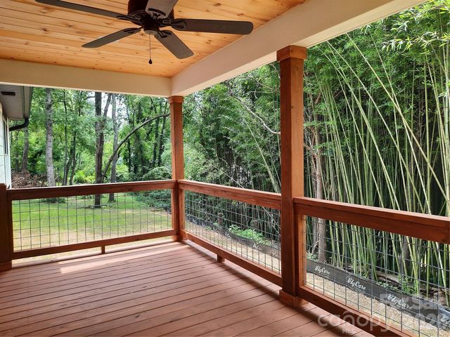 12 Overbrook Place, Asheville, NC 28805