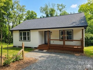 12 Overbrook Place, Asheville, NC 28805