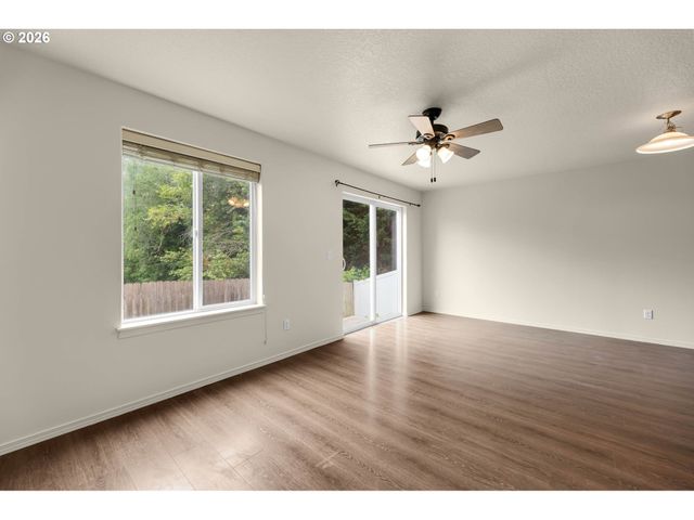 519 Ne 2ND St, Battle Ground, WA 98604