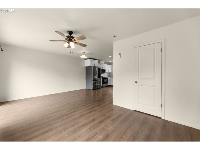 519 Ne 2ND St, Battle Ground, WA 98604