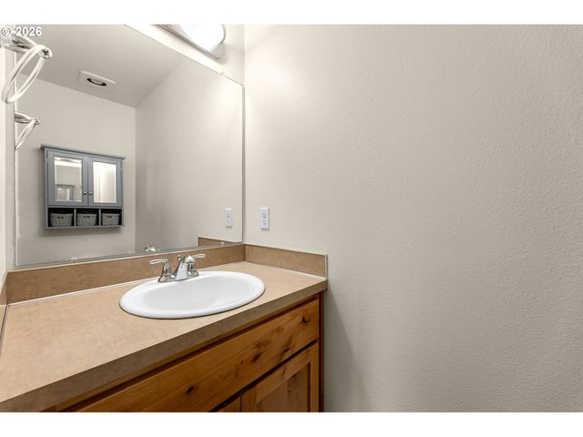519 Ne 2ND St, Battle Ground, WA 98604