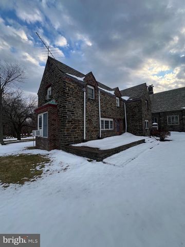 3701 W 9TH ST, Marcus Hook, PA 19061