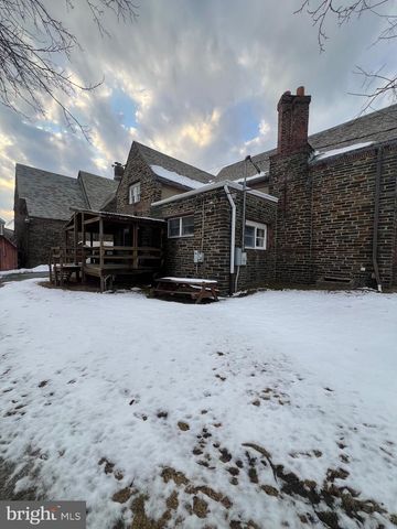 3701 W 9TH ST, Marcus Hook, PA 19061