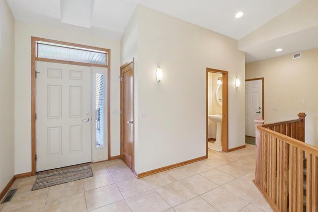 734 8th Street, Prairie Du Sac, WI 53578