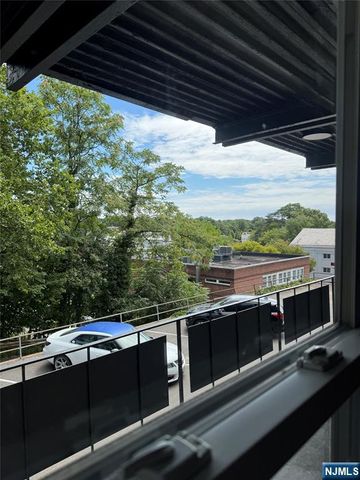 10 Corsa Terrace 6, Ridgewood, NJ 07450