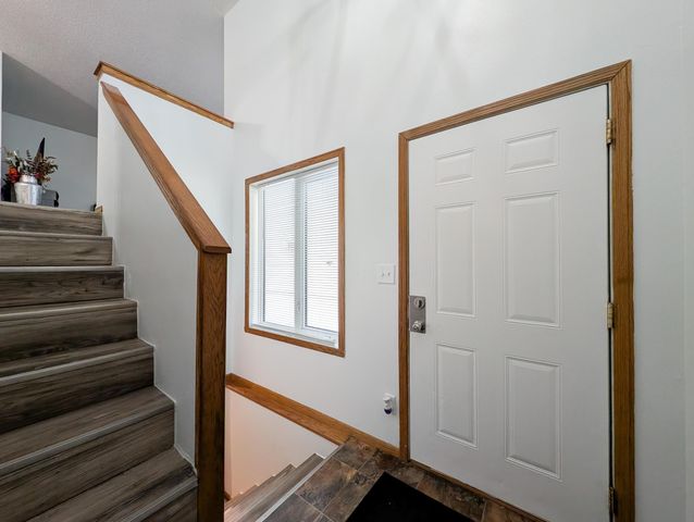 830 12th Avenue W, West Fargo, ND 58078