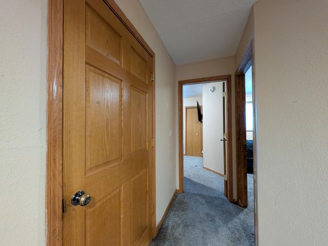 830 12th Avenue W, West Fargo, ND 58078