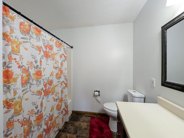 830 12th Avenue W, West Fargo, ND 58078