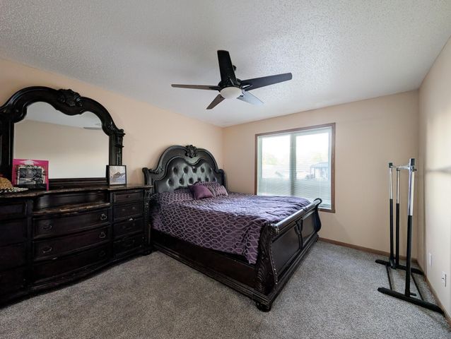 830 12th Avenue W, West Fargo, ND 58078