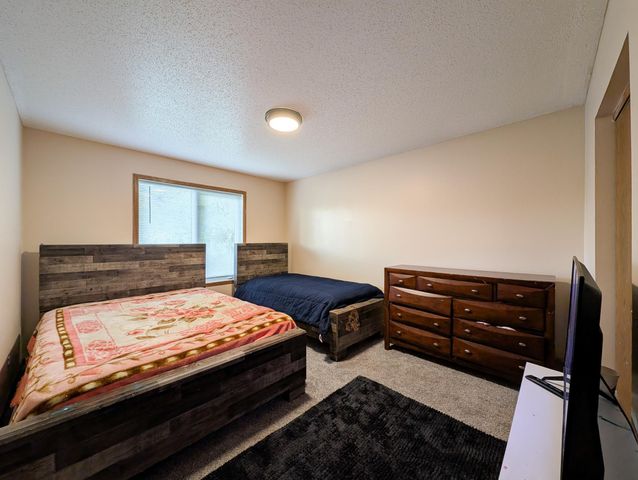 830 12th Avenue W, West Fargo, ND 58078