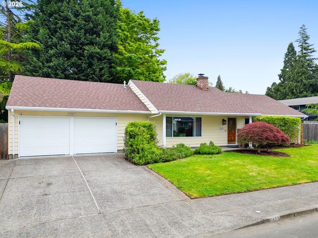 7470 Sw HILLCREST Pl, Beaverton, OR 97008