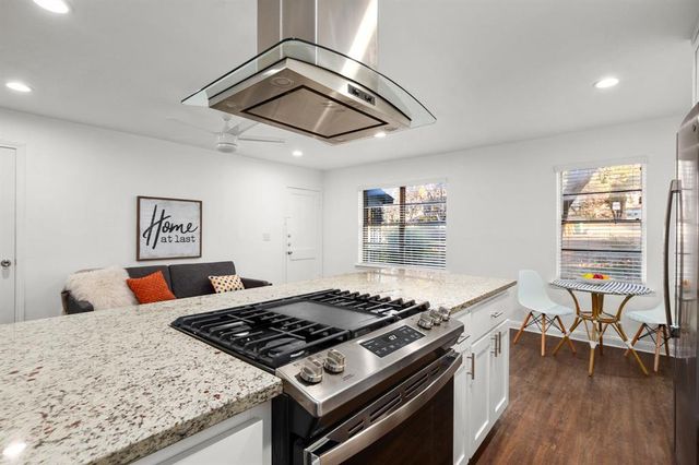 301 E 33rd ST 4, Austin, TX 78705