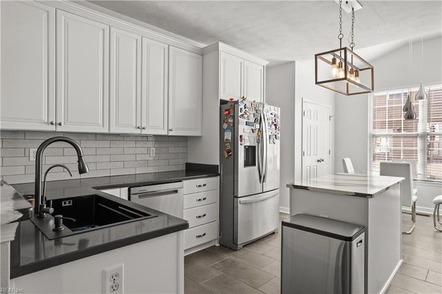 1821 Silveria ST, Virginia Beach, VA 23464