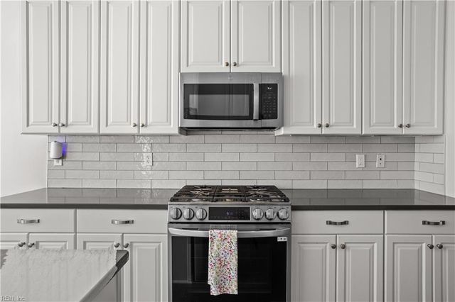 1821 Silveria ST, Virginia Beach, VA 23464