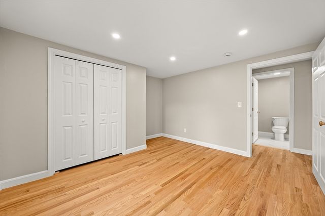 90 Guildford Rd, Barnstable, MA 02632