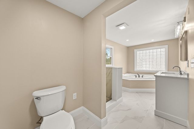 90 Guildford Rd, Barnstable, MA 02632