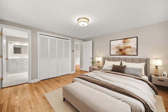 90 Guildford Rd, Barnstable, MA 02632