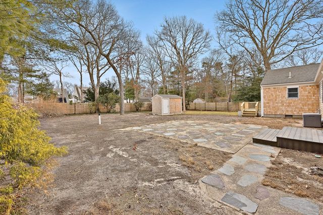 90 Guildford Rd, Barnstable, MA 02632