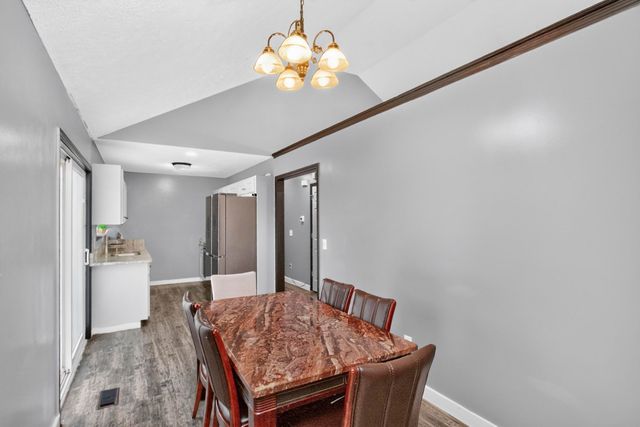 110 W McCoury Ln, Murfreesboro, TN 37130
