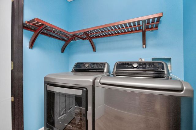 110 W McCoury Ln, Murfreesboro, TN 37130