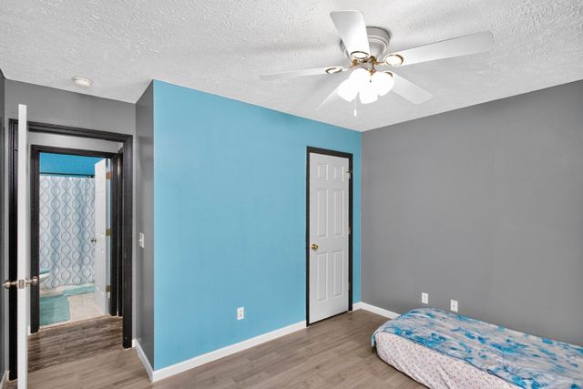 110 W McCoury Ln, Murfreesboro, TN 37130
