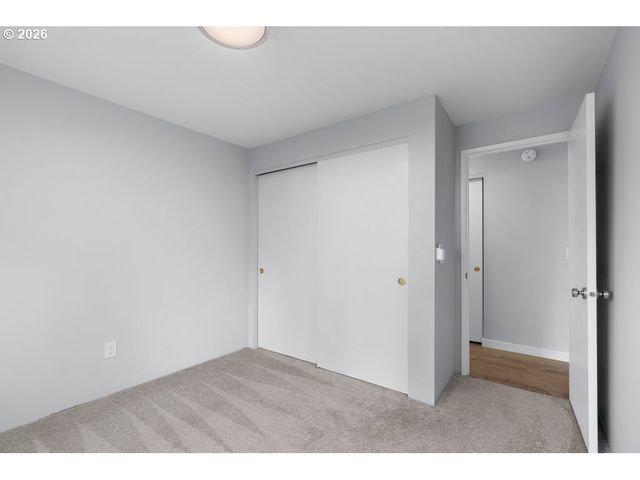 12170 Sw SPRING Ct, Portland, OR 97225