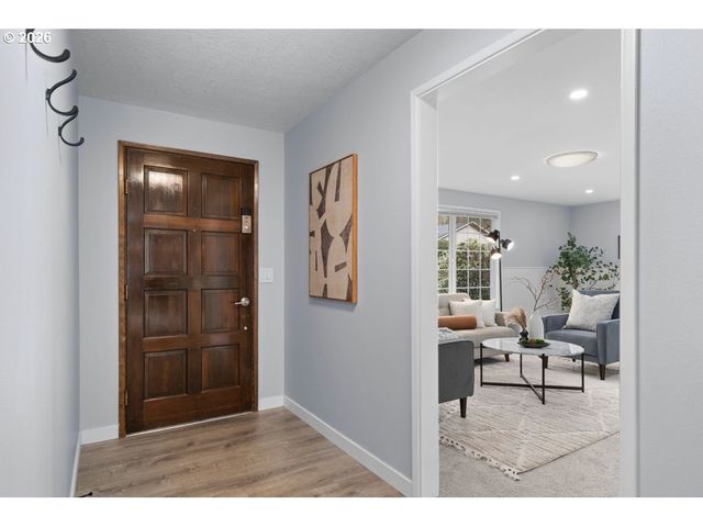 12170 Sw SPRING Ct, Portland, OR 97225