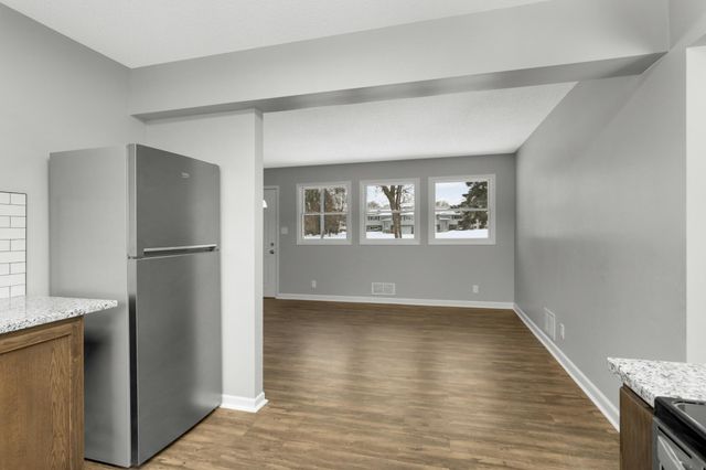 11901 Vintage Street NW, Coon Rapids, MN 55433