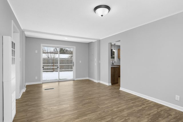 11901 Vintage Street NW, Coon Rapids, MN 55433