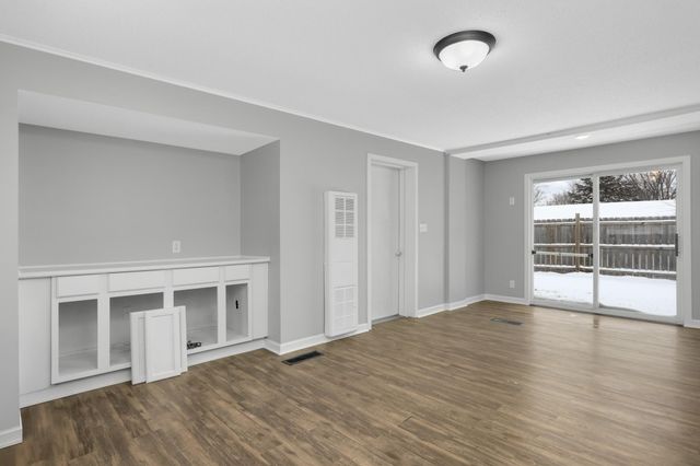 11901 Vintage Street NW, Coon Rapids, MN 55433