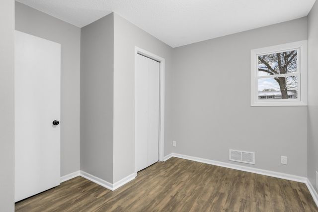 11901 Vintage Street NW, Coon Rapids, MN 55433