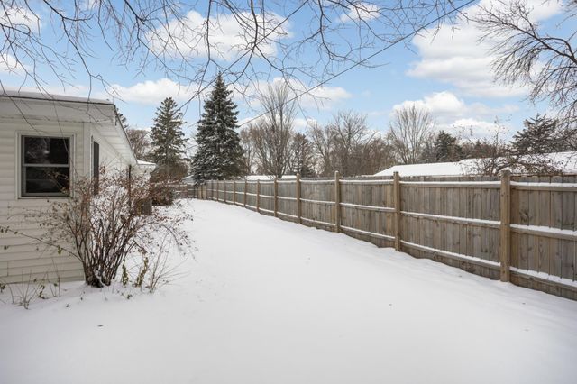 11901 Vintage Street NW, Coon Rapids, MN 55433