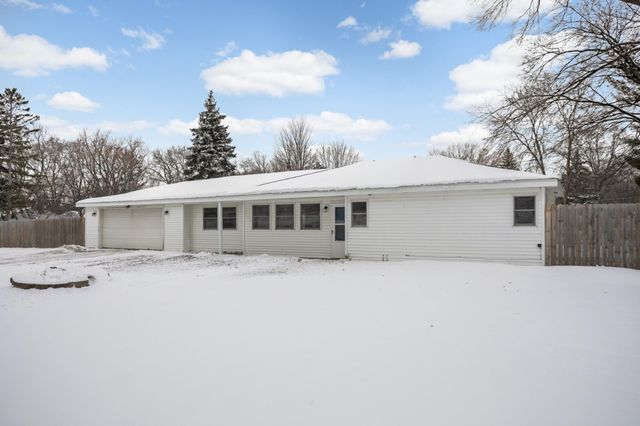 11901 Vintage Street NW, Coon Rapids, MN 55433