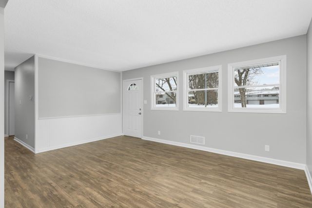 11901 Vintage Street NW, Coon Rapids, MN 55433