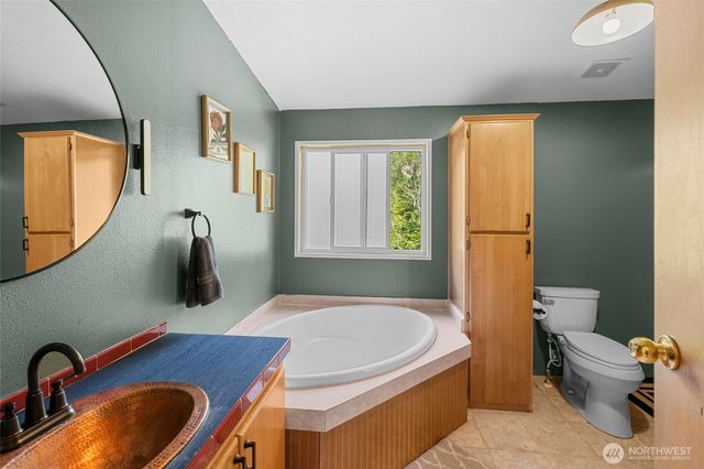 300 E Sunset Ridge Road, Union, WA 98592