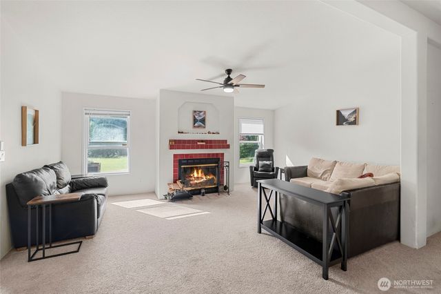 300 E Sunset Ridge Road, Union, WA 98592