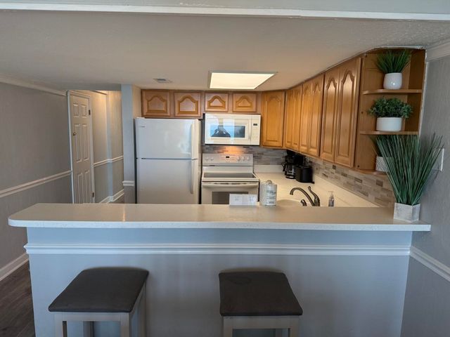 2406 N Ocean Blvd. PH 4, Myrtle Beach, SC 29577