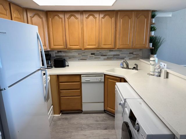 2406 N Ocean Blvd. PH 4, Myrtle Beach, SC 29577