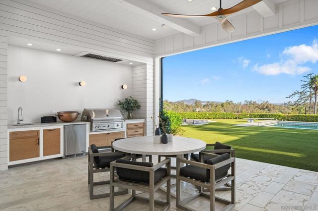 15550 El Camino Real, Rancho Santa Fe, CA 92067