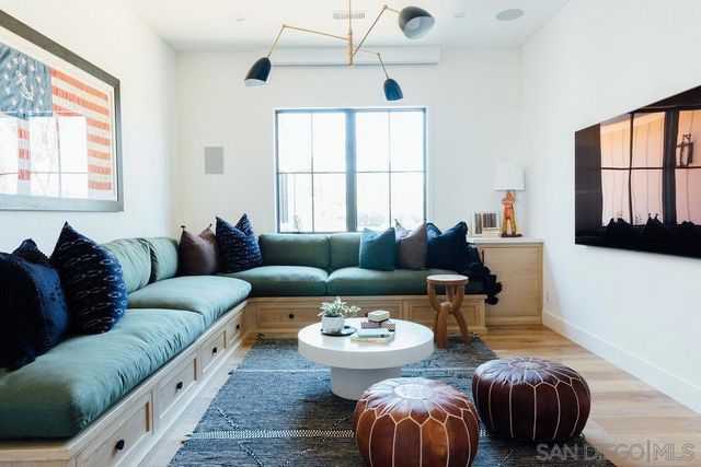 15550 El Camino Real, Rancho Santa Fe, CA 92067