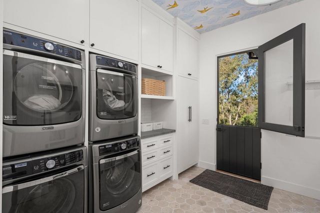 15550 El Camino Real, Rancho Santa Fe, CA 92067