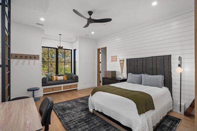 15550 El Camino Real, Rancho Santa Fe, CA 92067