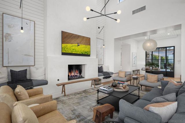 15550 El Camino Real, Rancho Santa Fe, CA 92067