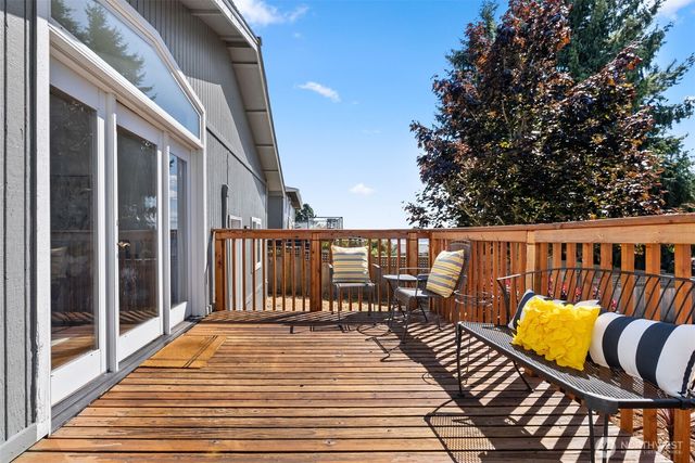 4908 22nd Avenue NE, Tacoma, WA 98422